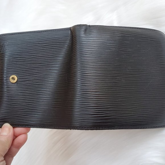 Louis Vuitton Compact Snap Black Epi Wallet - Picture 6 of 12